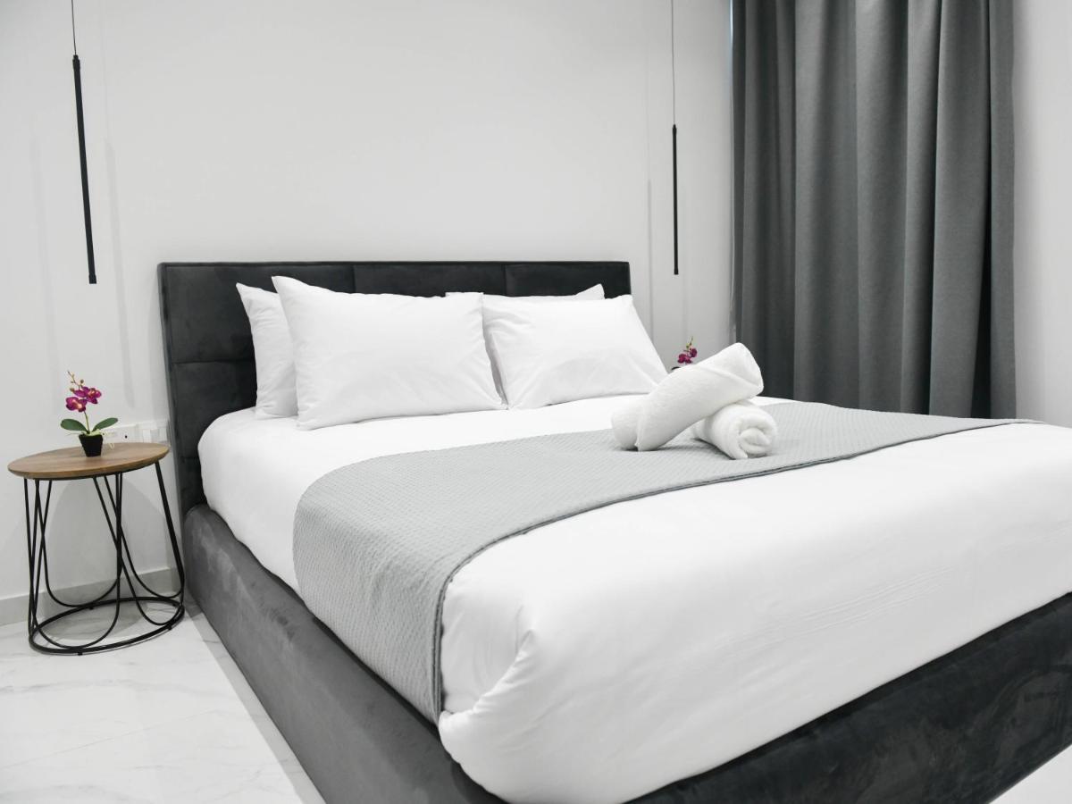 The Room, Suite 14, Leda Gardens Paphos Kültér fotó